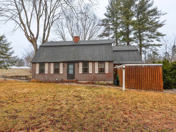 10 Martha Drive, Derry, NH 03038