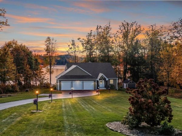 42 Lenzi Point Road, Barrington, NH 03825