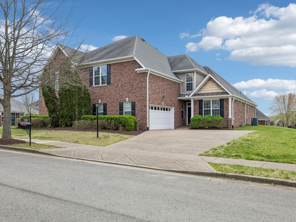 1309 Waxwing Dr, Hermitage, TN 37076