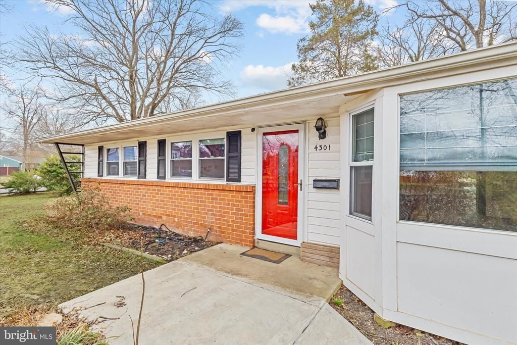 4301 Lawrence Street, Alexandria, VA 22309 Main Photo