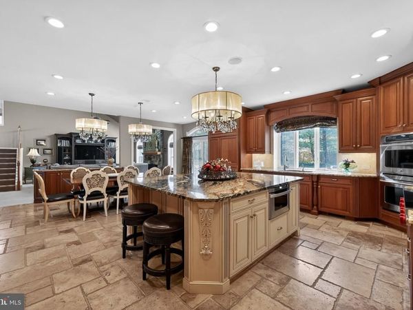 7 MAISON PLACE , VOORHEES, NJ 08043