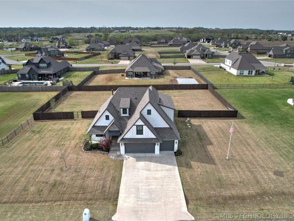 1954 E 173rd Street S, Mounds, OK 74047