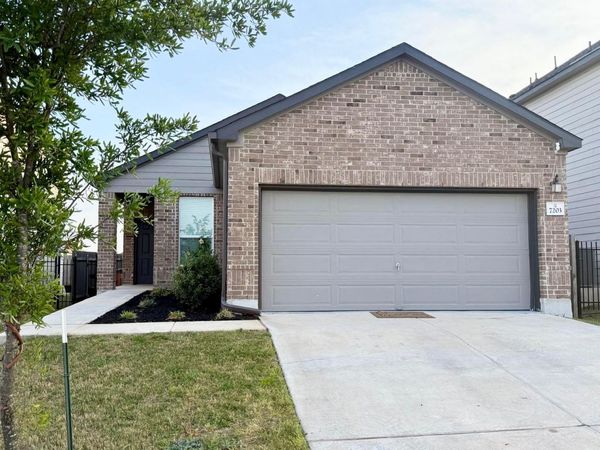 7203 Summer Tanager DR, Unit 77, Austin, TX 78744