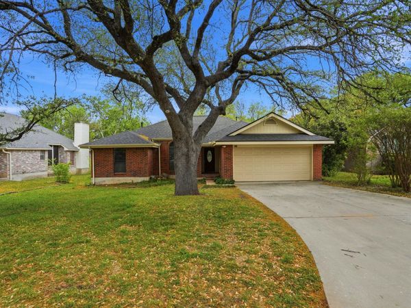 306 Woodstone DR, Georgetown, TX 78628