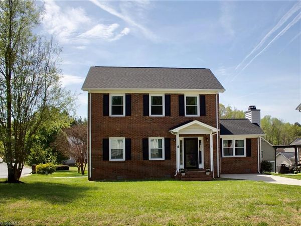 1 Palm Tree Court , Greensboro, NC 27406