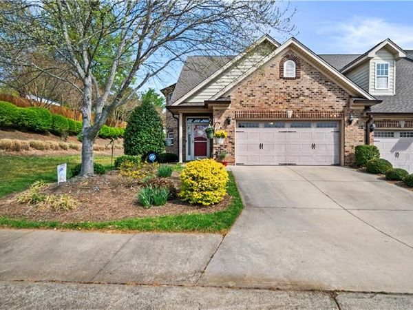 2711 Monticello Court , Burlington, NC 27215