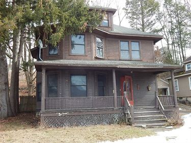 82 Beacon St., Athol, MA 01331