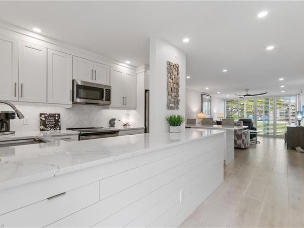 664 Broad AVE S, Unit J664, NAPLES, FL 34102