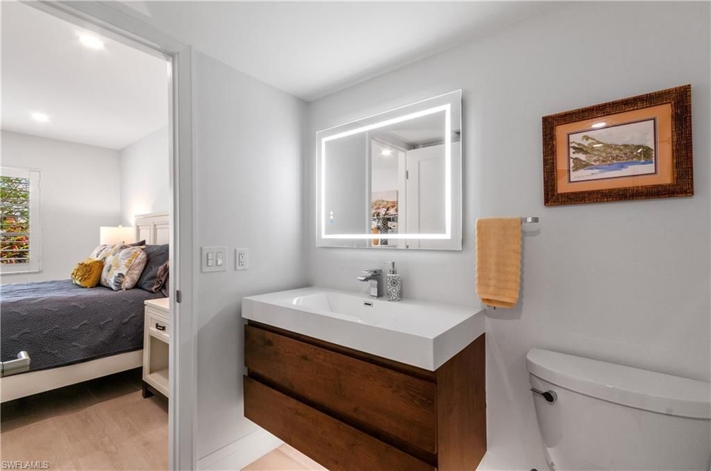 664 Broad Ave S, Unit J664, Naples, FL 34102 Photo