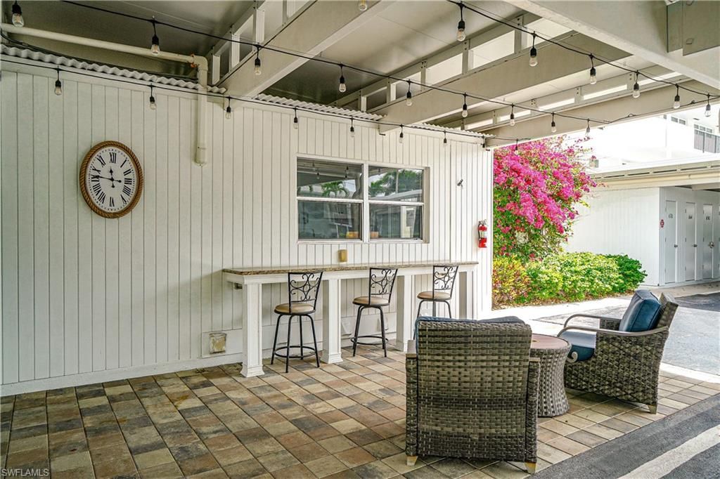 664 Broad Ave S, Unit J664, Naples, FL 34102 Photo