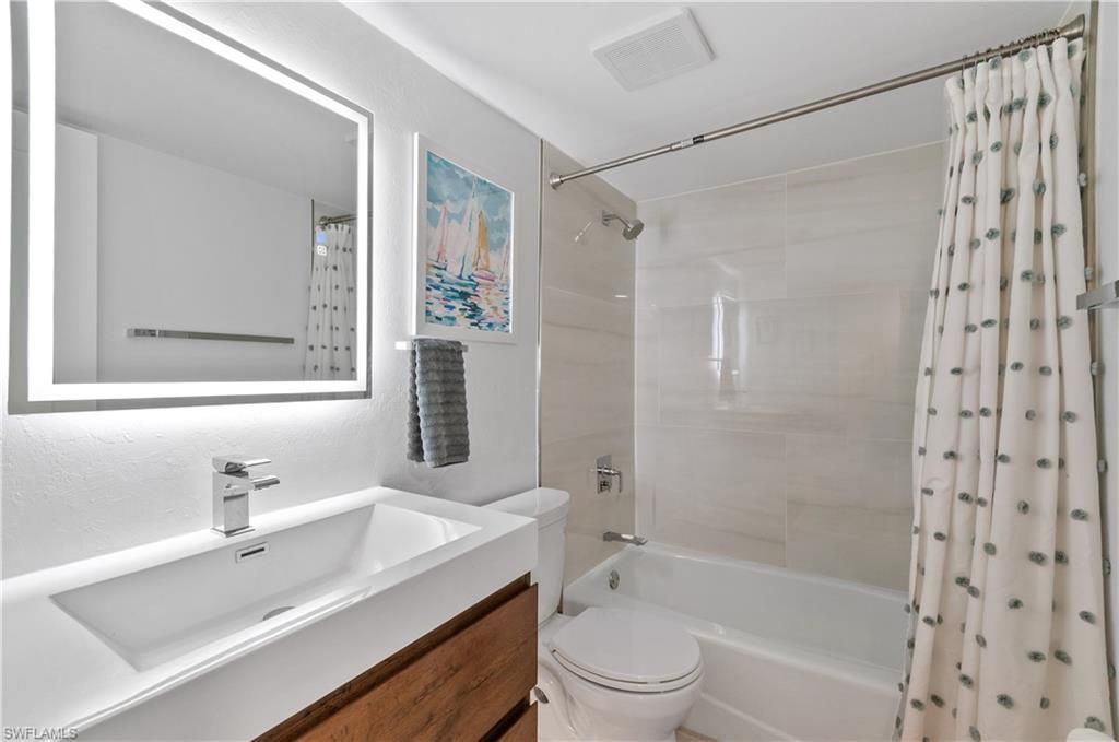 664 Broad Ave S, Unit J664, Naples, FL 34102 Photo