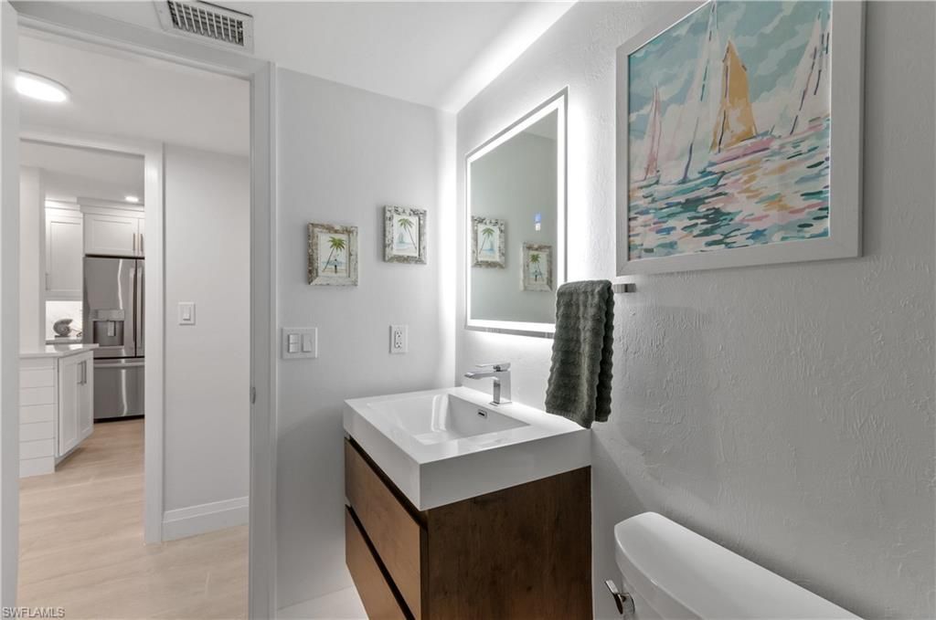 664 Broad Ave S, Unit J664, Naples, FL 34102 Photo