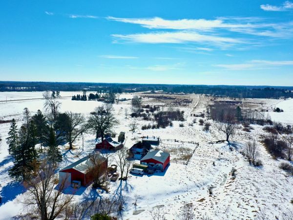 2854 405th Avenue NE, Braham, MN 55006