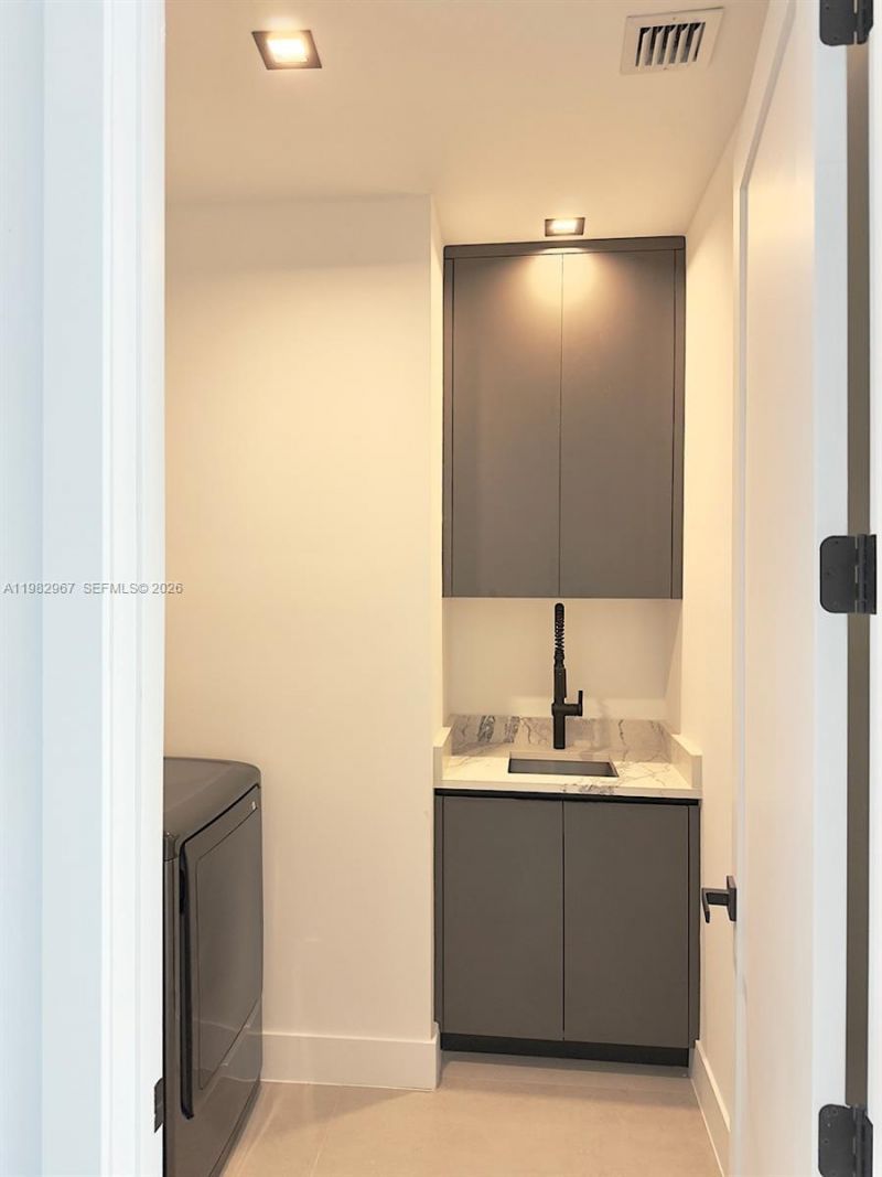 1603 SW 30th Ave, Fort Lauderdale, FL 33312 Photo