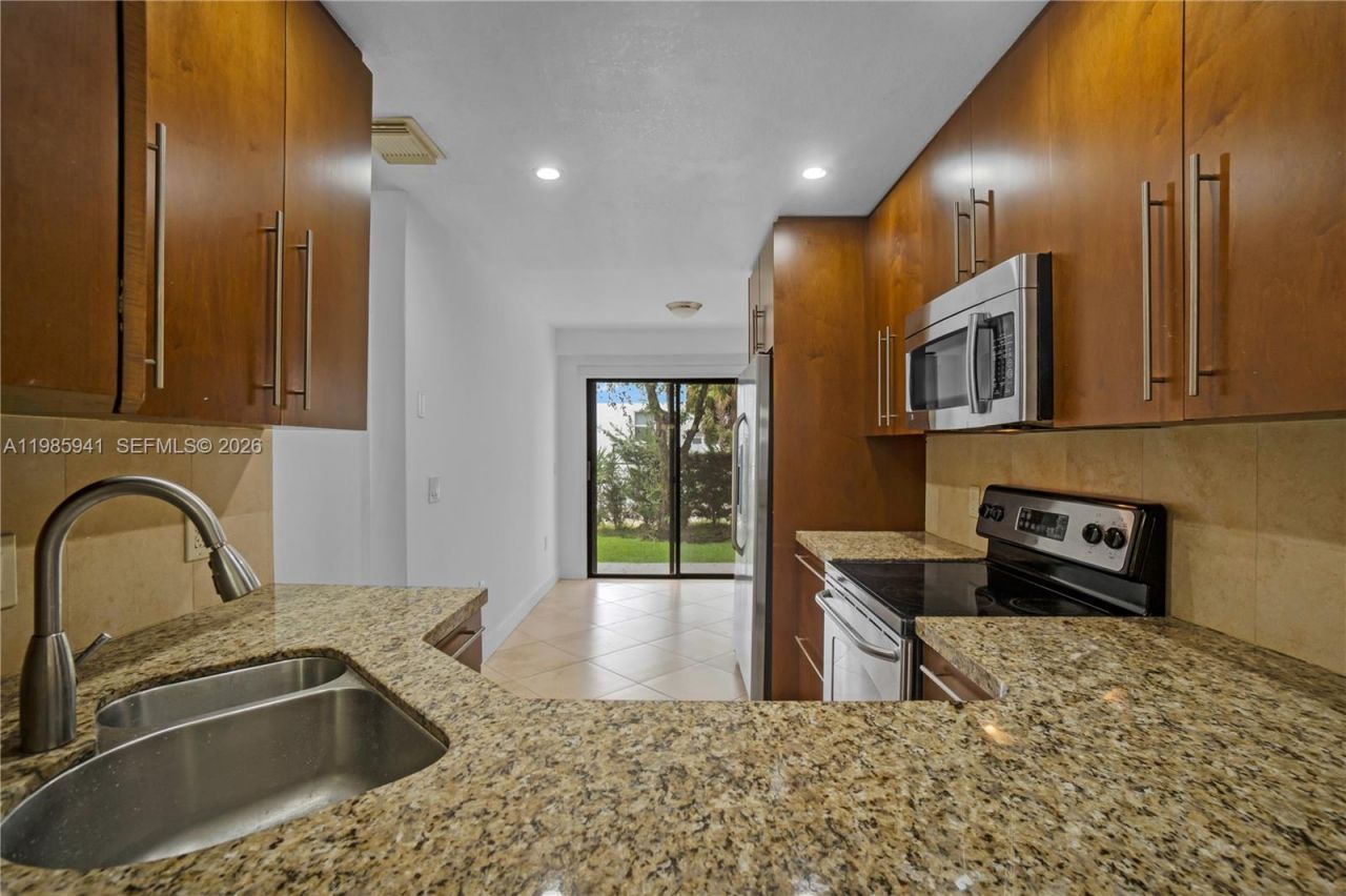 1634 N 15th Ter , Hollywood, FL 33020 Photo