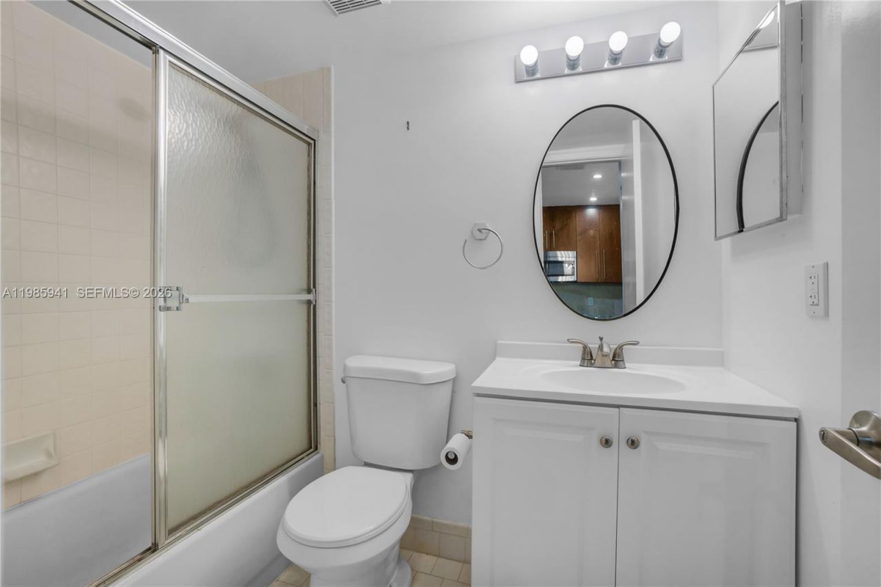 1634 N 15th Ter , Hollywood, FL 33020 Photo