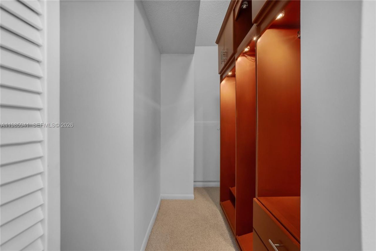 1634 N 15th Ter , Hollywood, FL 33020 Photo