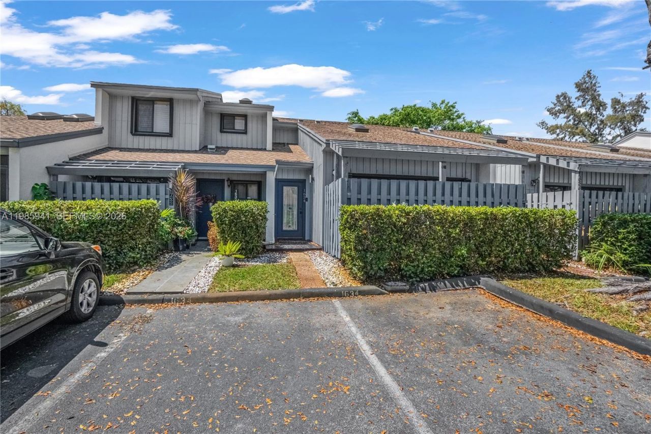 1634 N 15th Ter , Hollywood, FL 33020 Photo