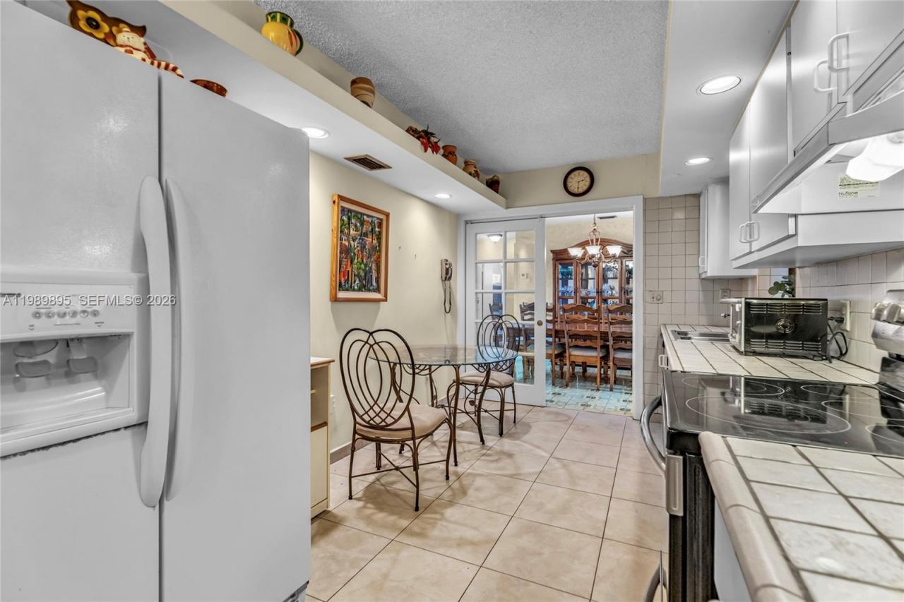 5660 W 13th Ct , Hialeah, FL 33012 Photo