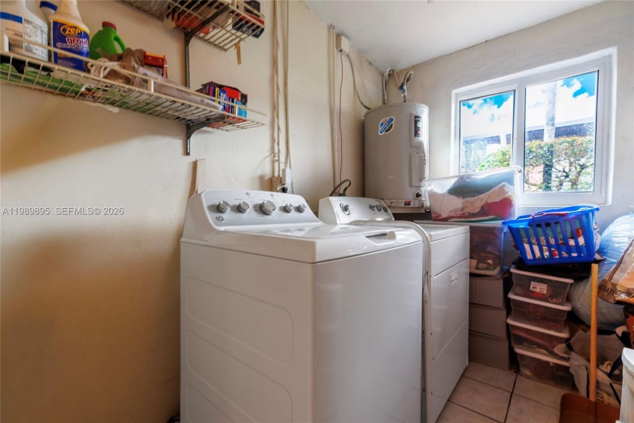 5660 W 13th Ct , Hialeah, FL 33012 Photo