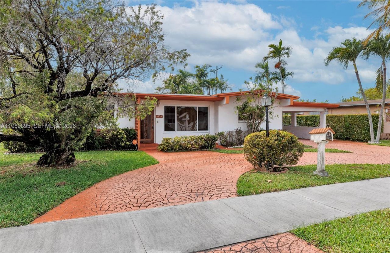 5660 W 13th Ct , Hialeah, FL 33012 Photo
