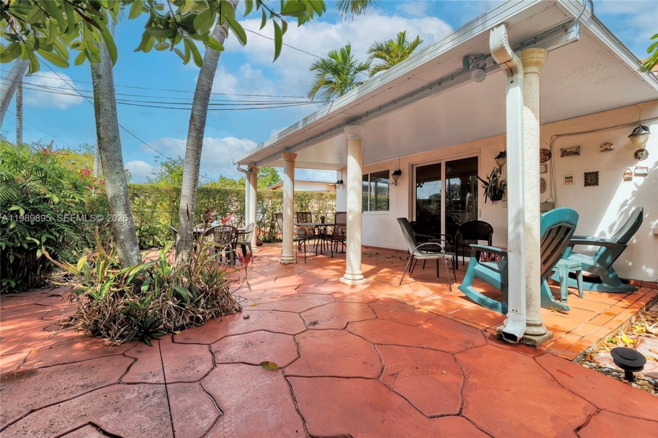 5660 W 13th Ct , Hialeah, FL 33012 Photo