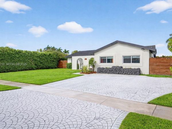 4890 SW 141st Ave , Miami, FL 33175