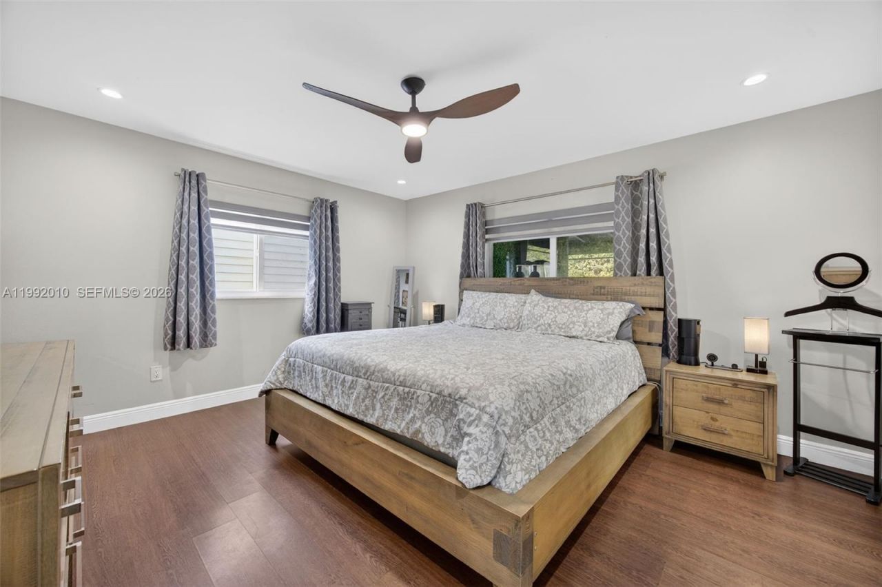 4890 SW 141st Ave , Miami, FL 33175 Photo