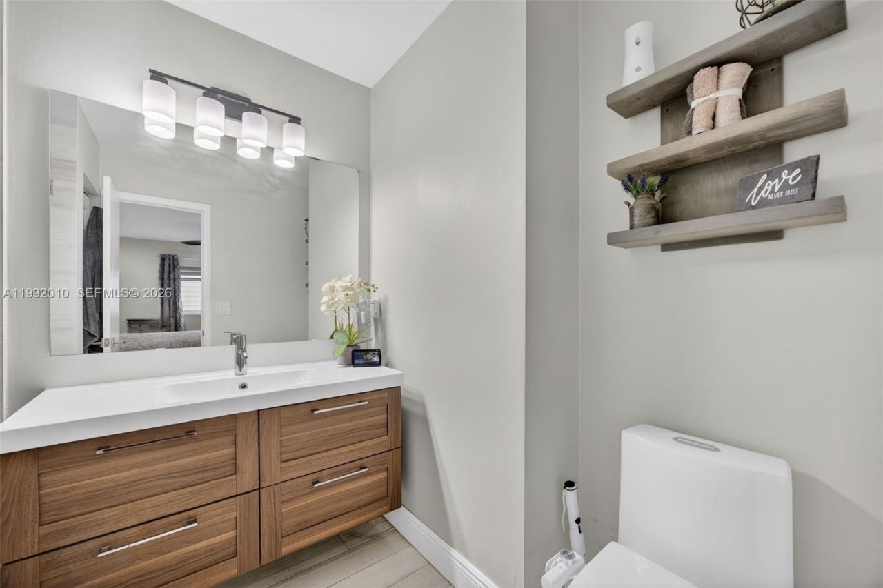 4890 SW 141st Ave , Miami, FL 33175 Photo