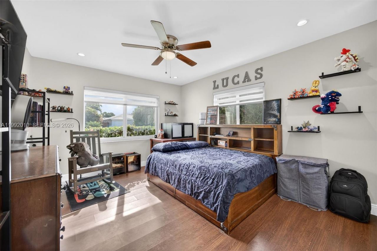 4890 SW 141st Ave , Miami, FL 33175 Photo