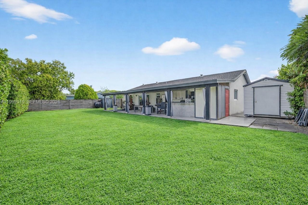 4890 SW 141st Ave , Miami, FL 33175 Photo