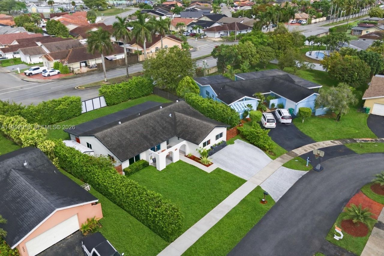 4890 SW 141st Ave , Miami, FL 33175 Photo