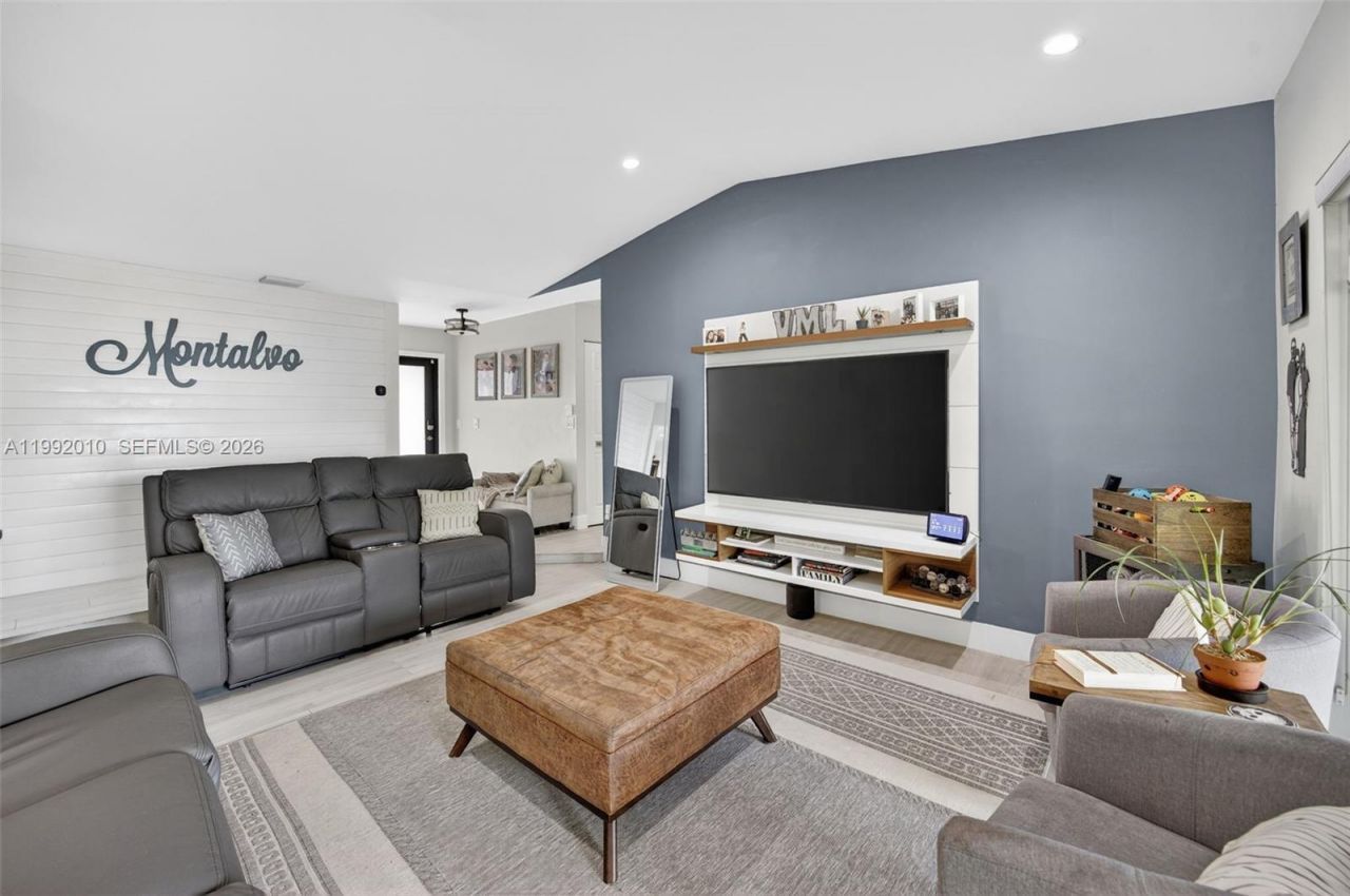 4890 SW 141st Ave , Miami, FL 33175 Photo