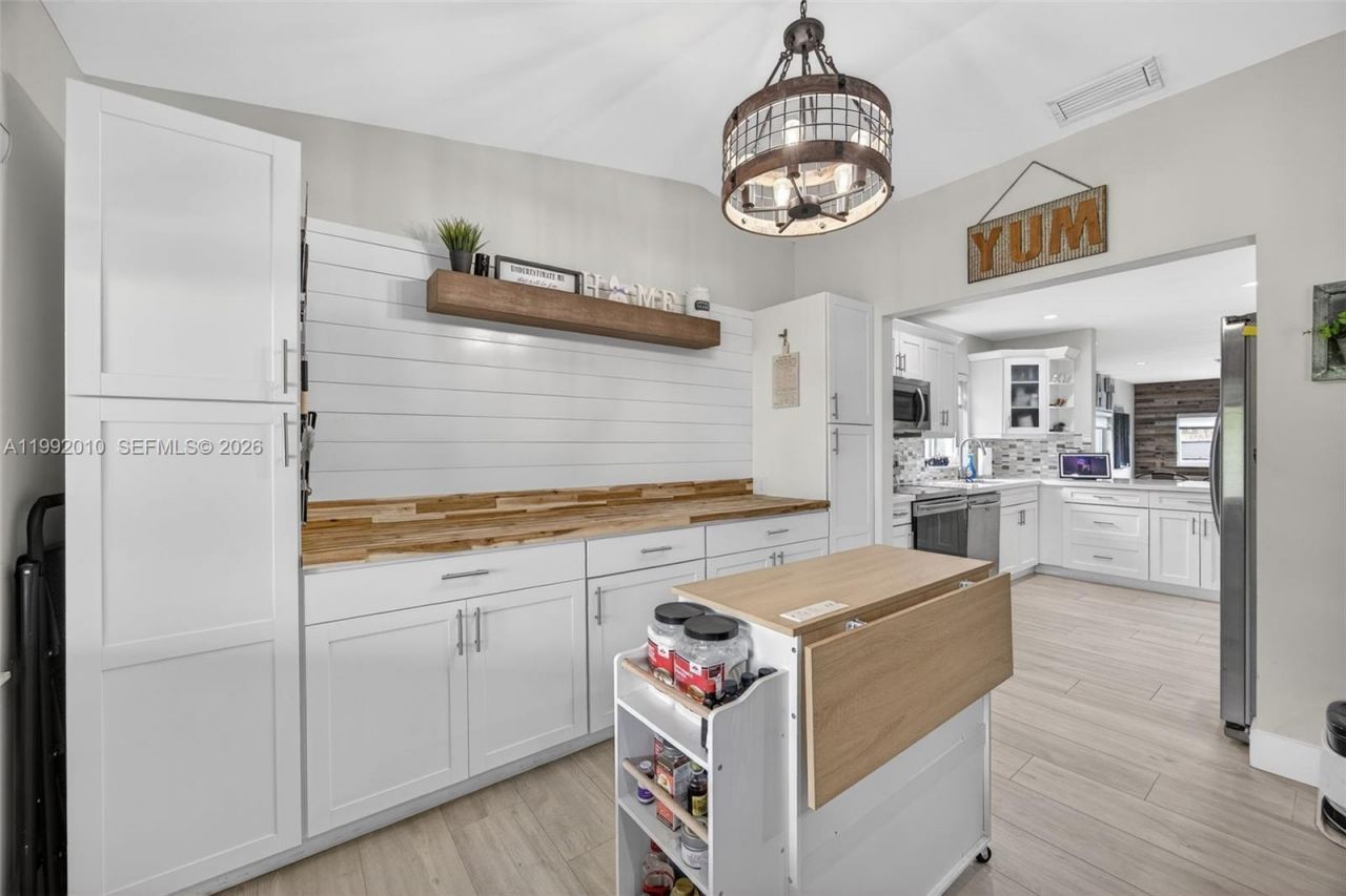 4890 SW 141st Ave , Miami, FL 33175 Photo