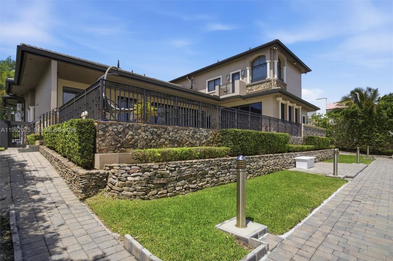 12991 Lerida St , Coral Gables, FL 33156 Photo