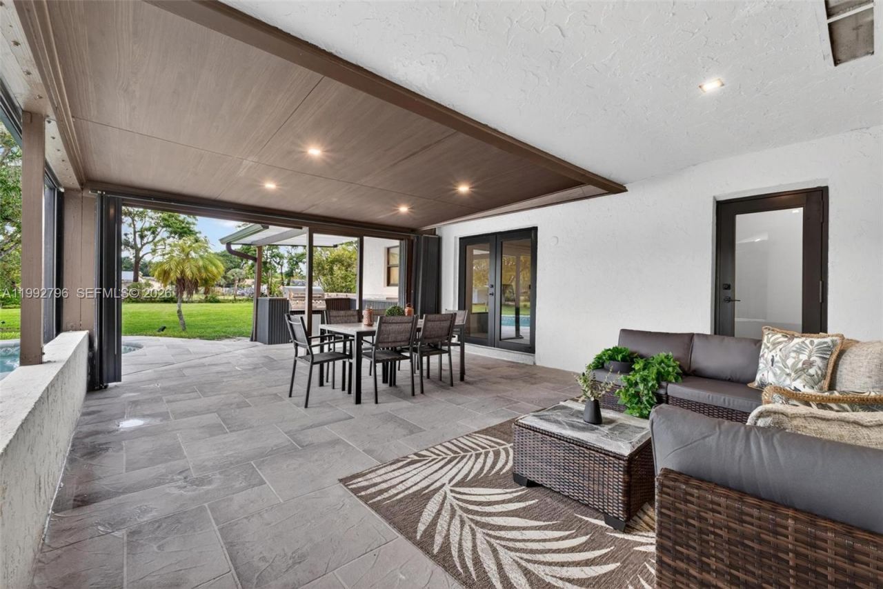 14755 SW 18th Ct, Davie, FL 33325 Photo