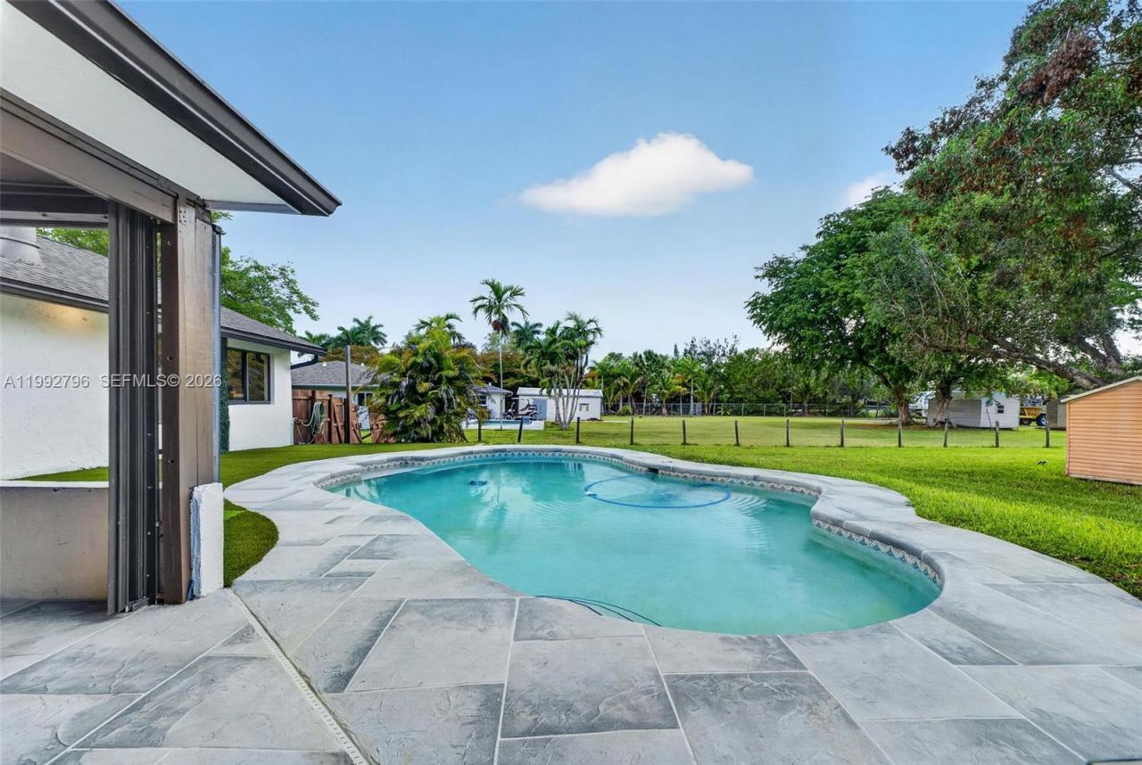 14755 SW 18th Ct, Davie, FL 33325 Photo