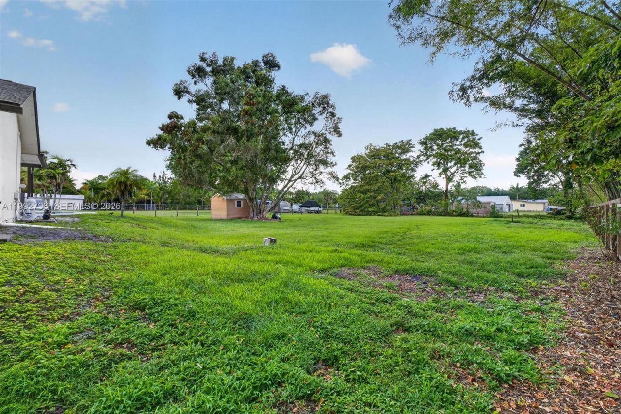 14755 SW 18th Ct, Davie, FL 33325 Photo