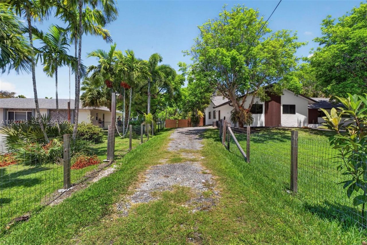 14755 SW 18th Ct, Davie, FL 33325 Photo