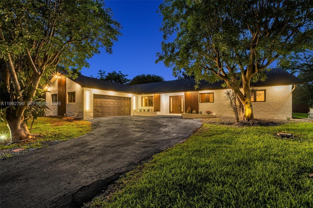 14755 SW 18th Ct, Davie, FL 33325 Photo