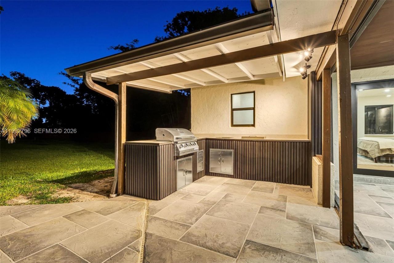 14755 SW 18th Ct, Davie, FL 33325 Photo