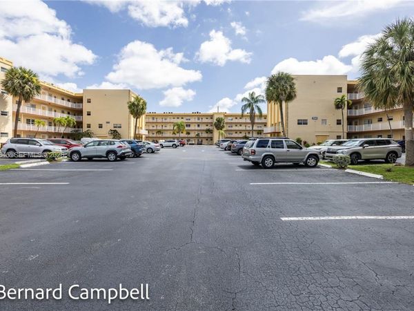 3940 NW 42nd Ave , Unit 417, Lauderdale Lakes, FL 33319