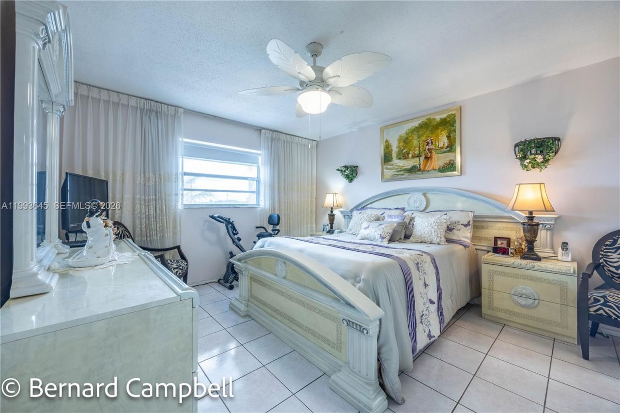 3940 NW 42nd Ave, Unit 417, Lauderdale Lakes, FL 33319 Photo