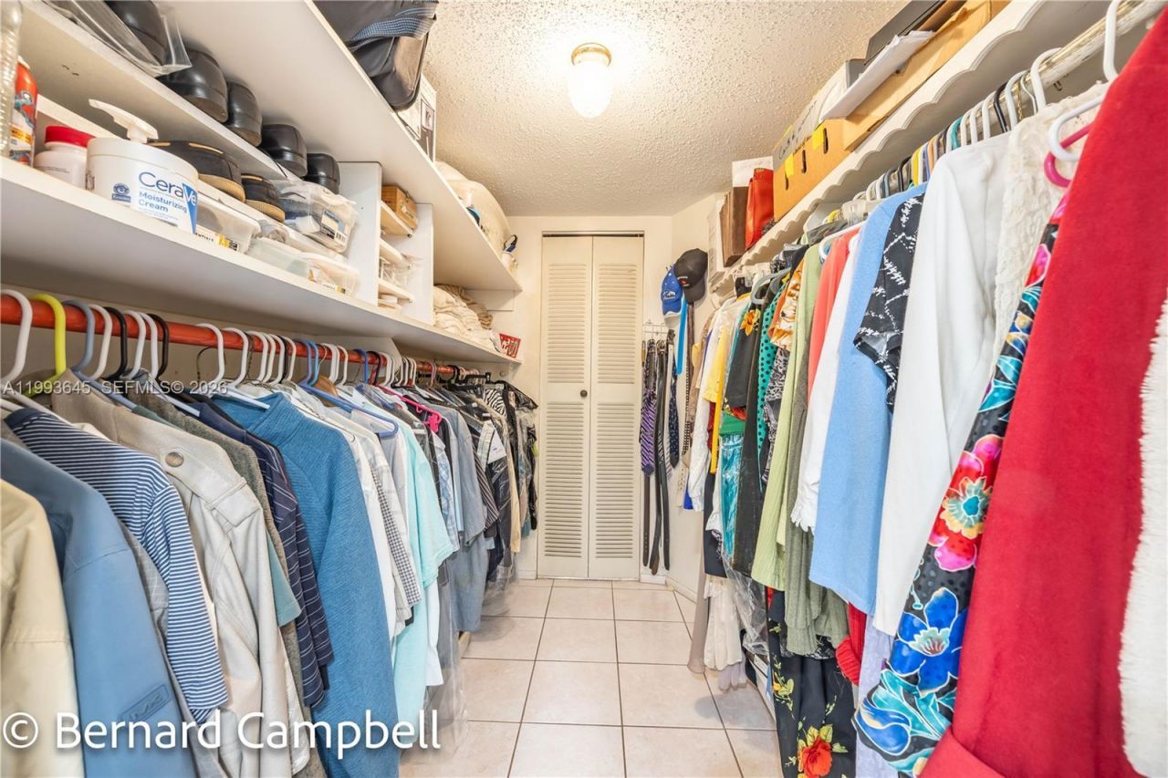 3940 NW 42nd Ave, Unit 417, Lauderdale Lakes, FL 33319 Photo