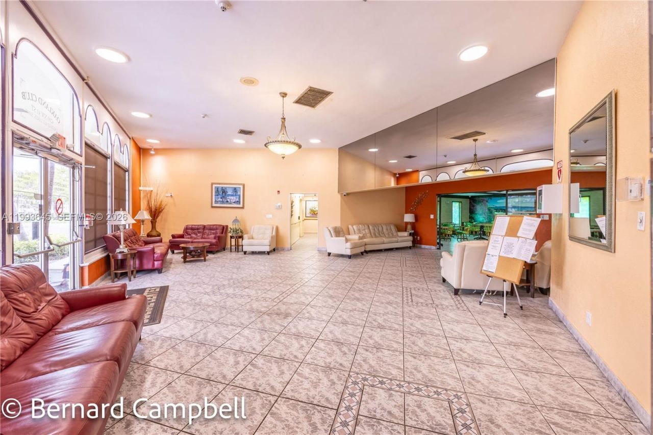 3940 NW 42nd Ave, Unit 417, Lauderdale Lakes, FL 33319 Photo