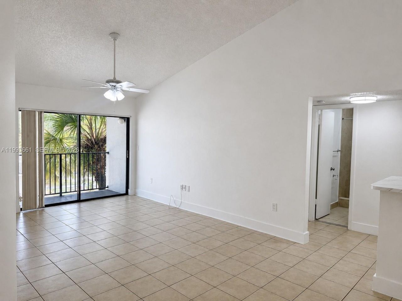 7595 NW 179th St, Unit 119, Hialeah, FL 33015 Photo
