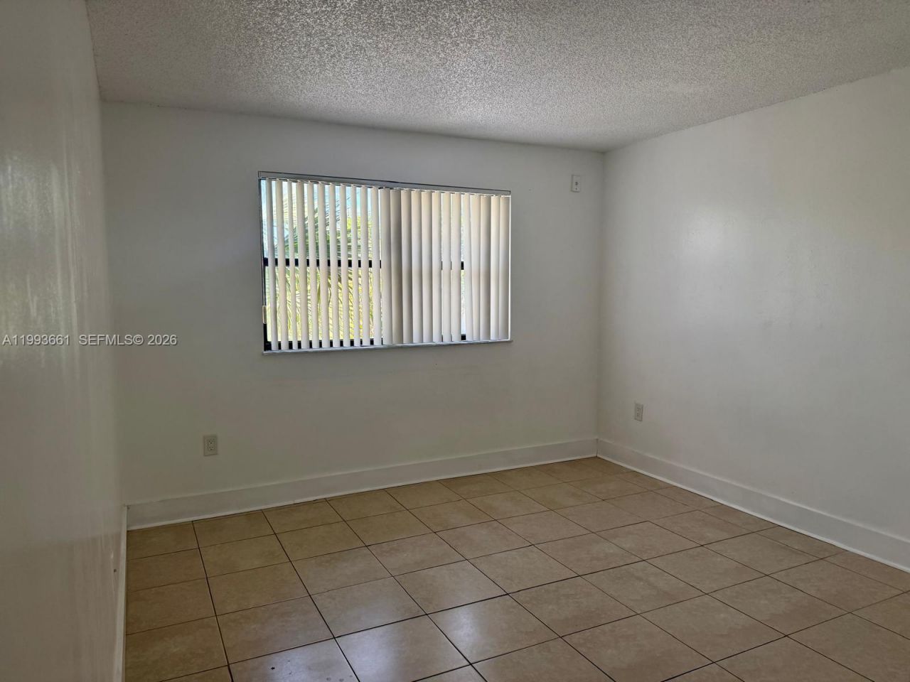 7595 NW 179th St, Unit 119, Hialeah, FL 33015 Photo