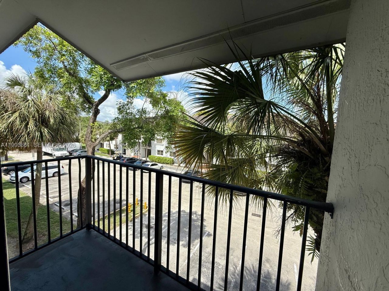 7595 NW 179th St, Unit 119, Hialeah, FL 33015 Photo