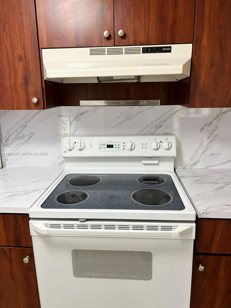 7200 NW 179th St, Unit 303, Hialeah, FL 33015 Photo