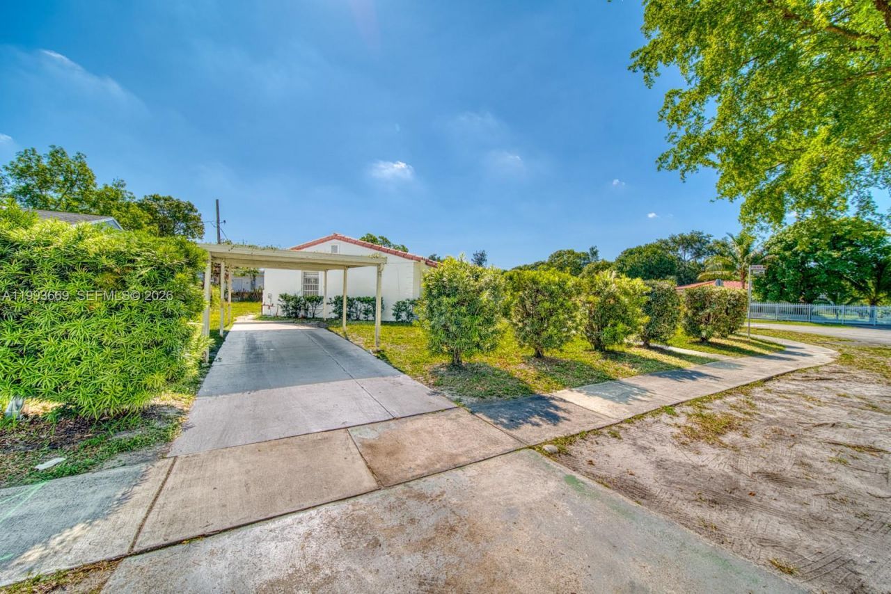 13005 NW 8th Ave, North Miami, FL 33168 Photo